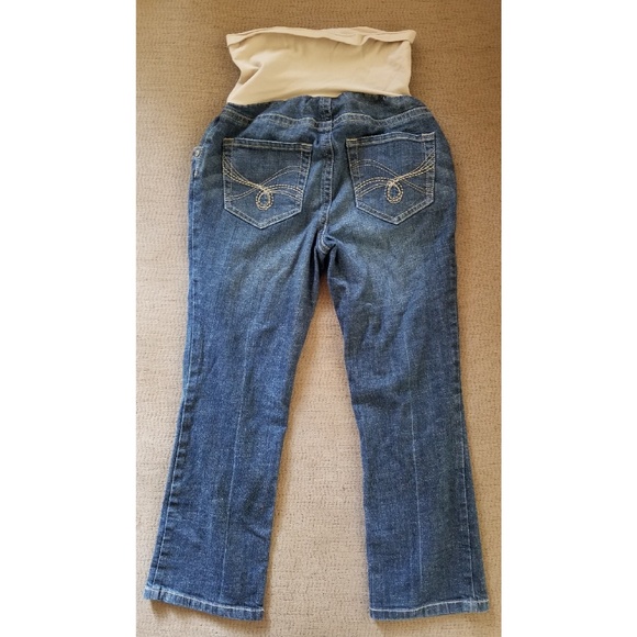 Maternity capris - Picture 2 of 2